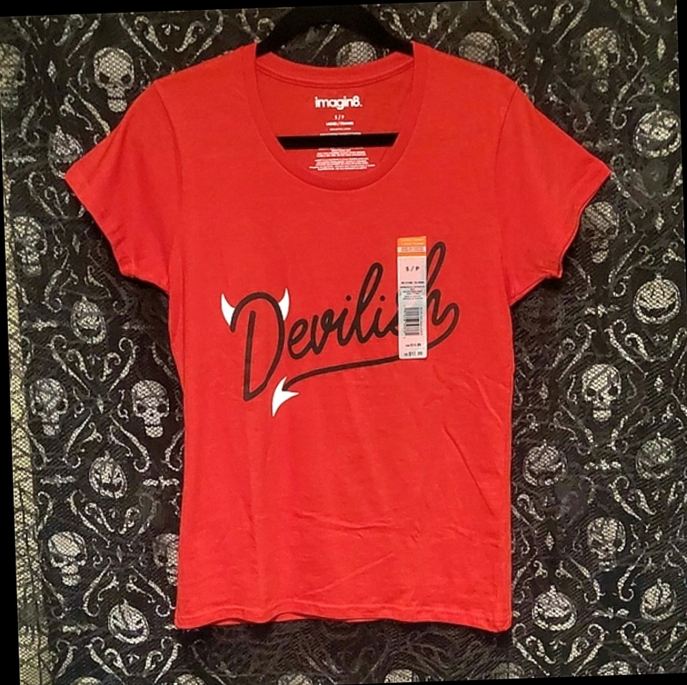 Imagin8 red devil horns & tail Devilish graphics Halloween t shirt S NWT - Picture 3 of 16